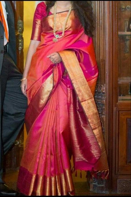 Adorning Rani Colored And Red Patta Hand Weaving Soft Silk Sari SY 1090