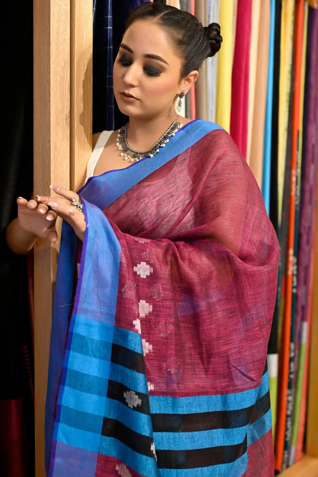 Festival Wear Red Color Pure Linen Handloom Saree