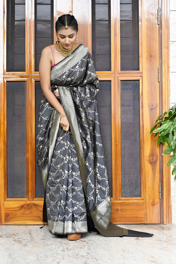 Party Wear Black Color Banarasi Soft Silk Saree with Zari Richenss