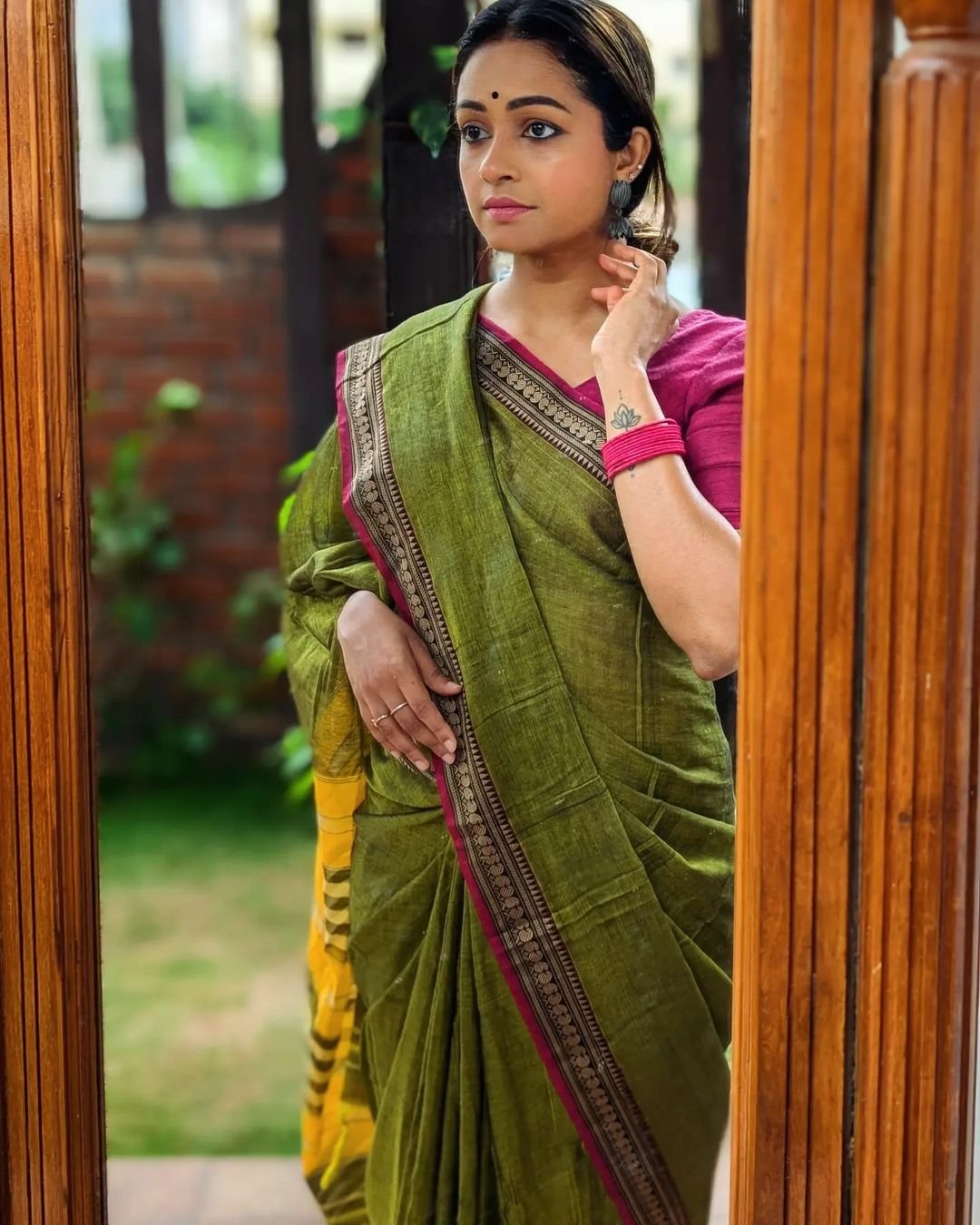Party Wear Green Color Cotton Silk Saree