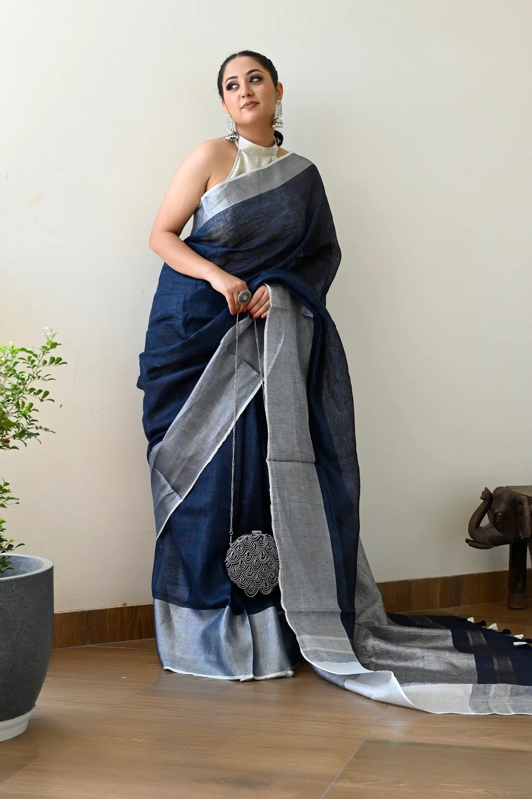 Party Wear Navy Blue Color Linen Handloom Saree with Silver Border