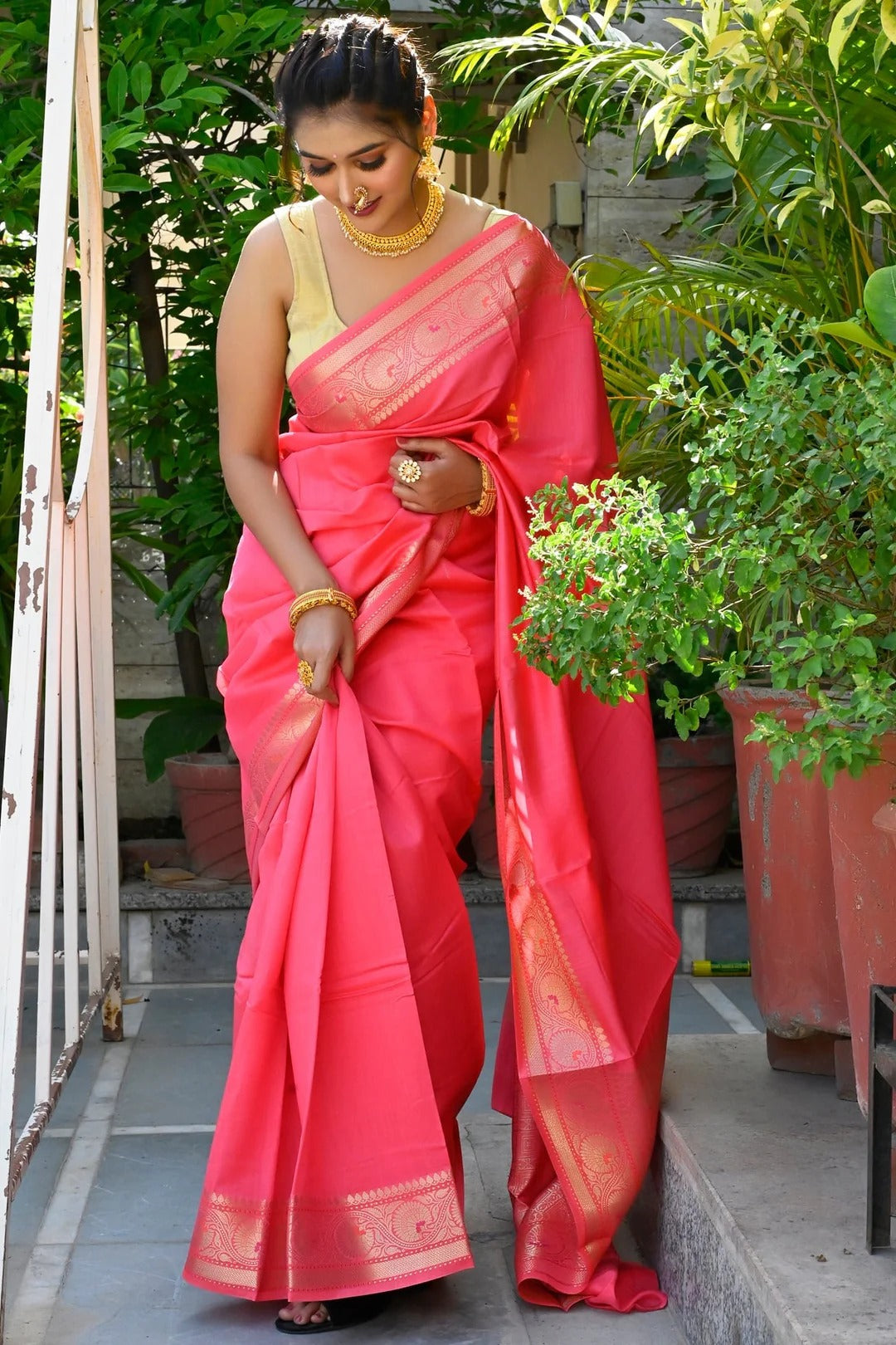 Wedding Wear Coral Pink Color Pure Banarasi Silk Saree