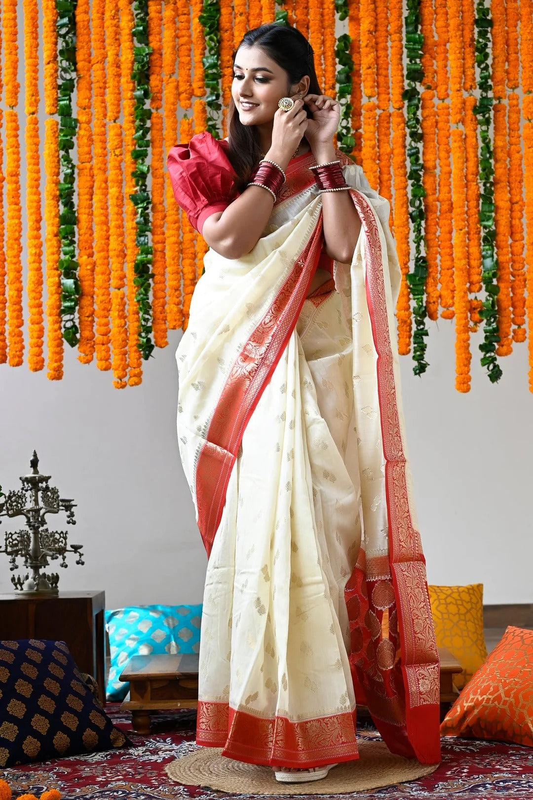 Wedding Wear Ivory Color Maheshwari Saree With Red Pallu And Borders
