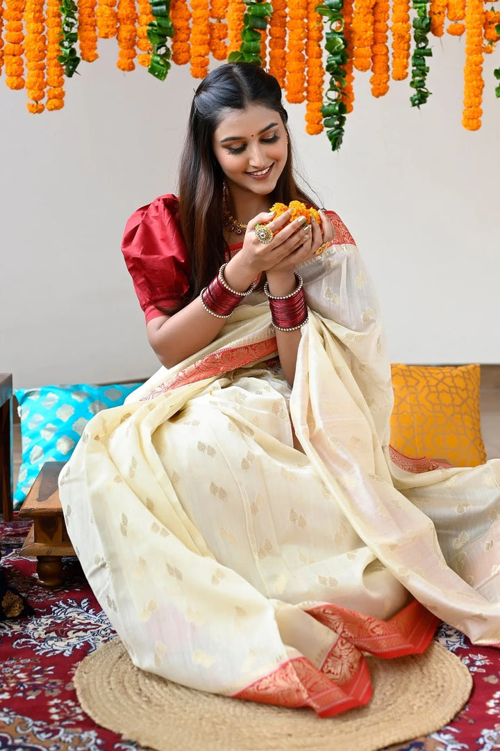 Wedding Wear Ivory Color Maheshwari Saree With Red Pallu And Borders
