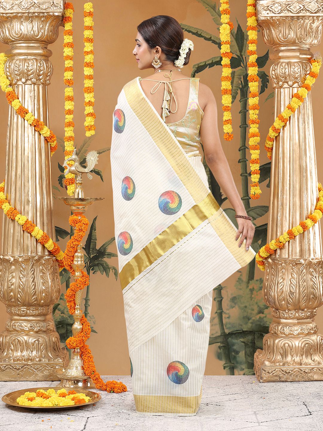 Wedding Wear Off-White Color Cotton Soft Silk Saree