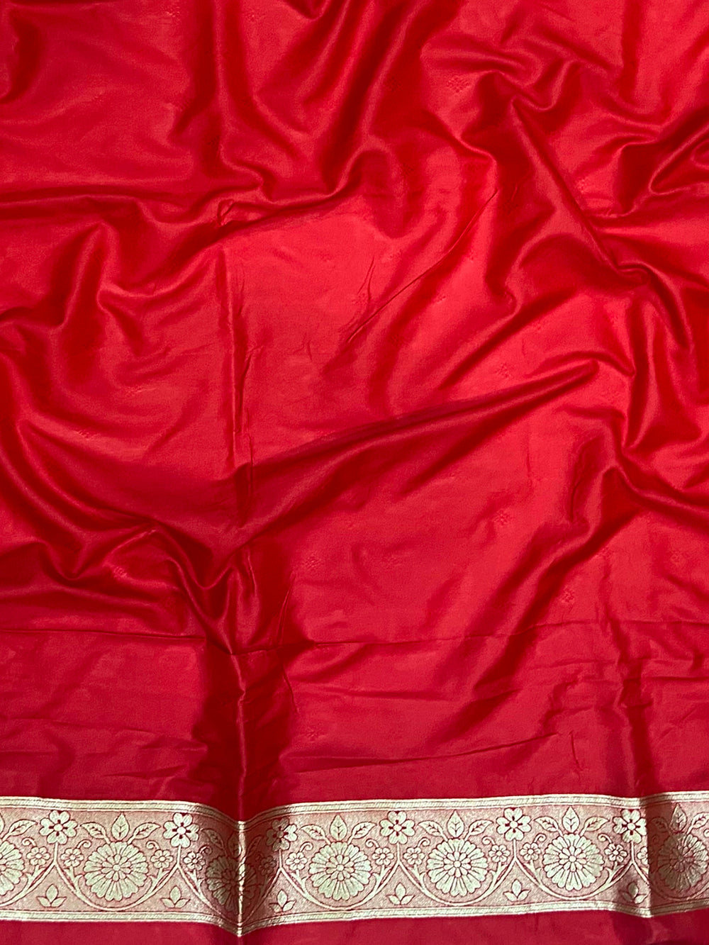 Wedding Wear Radiant Color Banarasi Silk Saree